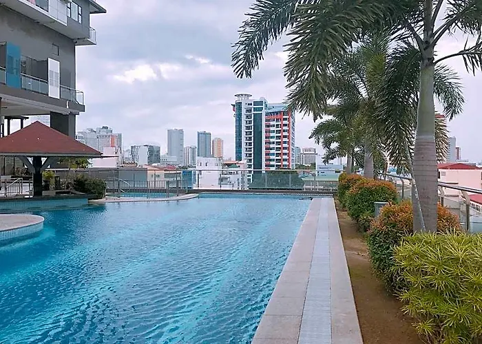 فندق Malate Bayview Mansion Sea View 1 Bedroom